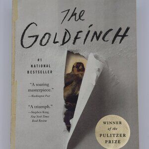 The Goldfinch by Donna Tart - Paperback Novel - Pulitzer Prize Winner
